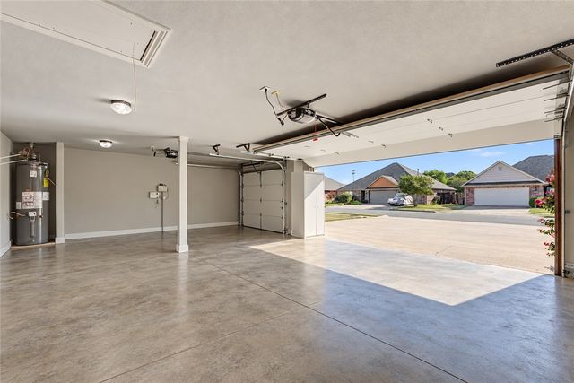 2908 N 18th Street, Rogers, AR 72756