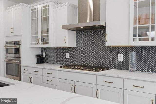 11610 WYNNIFRED PL, Glenn Dale, MD 20769