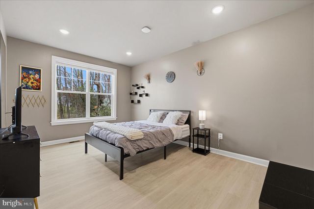 11610 WYNNIFRED PL, Glenn Dale, MD 20769