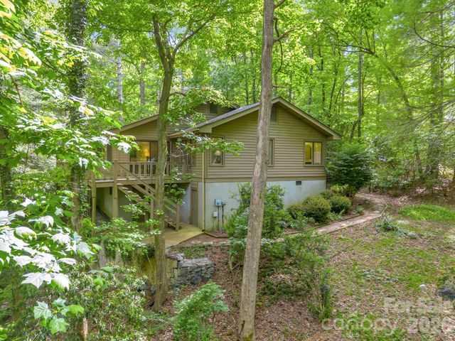 118 Timber Creek Road, Hendersonville, NC 28739