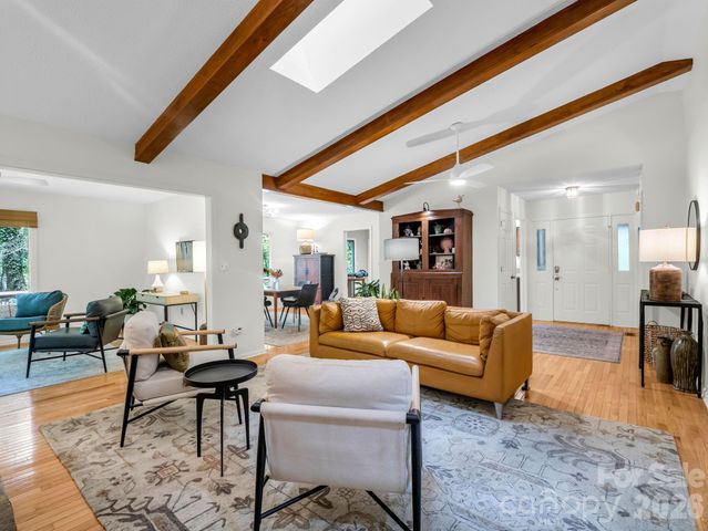 118 Timber Creek Road, Hendersonville, NC 28739
