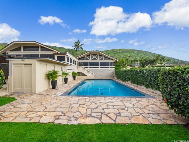 101 Nawiliwili Street, Honolulu, HI 96825