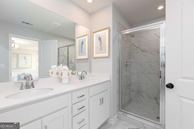 860 Leraes Way, Loganville, GA 30052