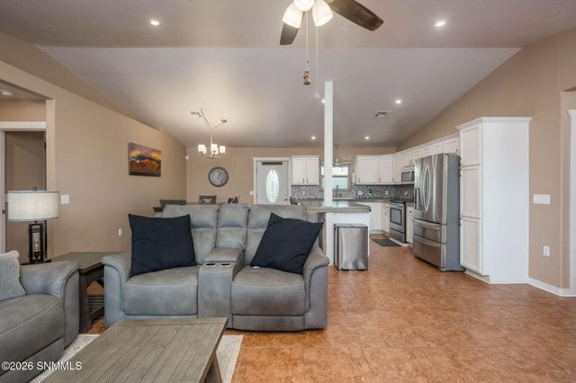 7245 Brahman Road, Las Cruces, NM 88012
