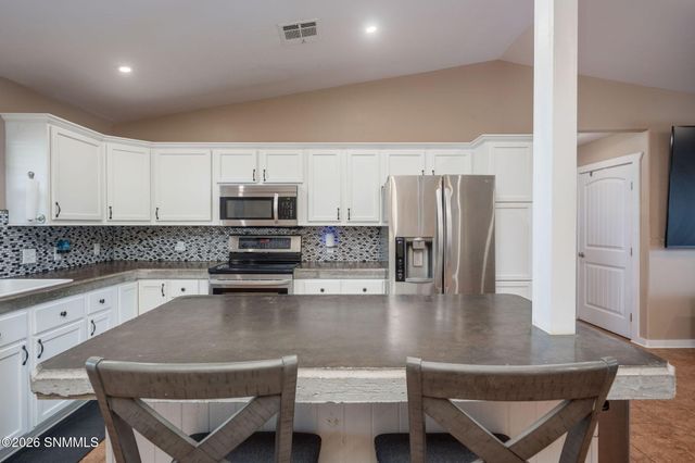 7245 Brahman Road, Las Cruces, NM 88012