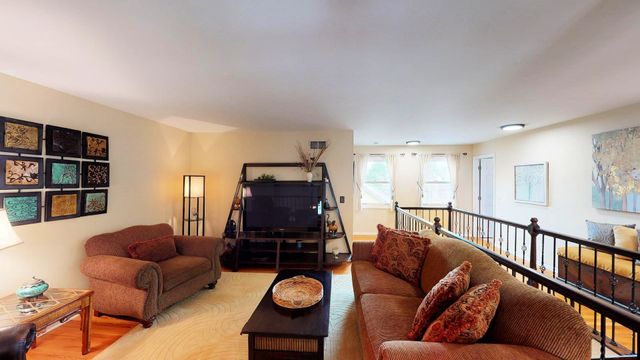 10661 Hollow Tree Road, Orland Park, IL 60462