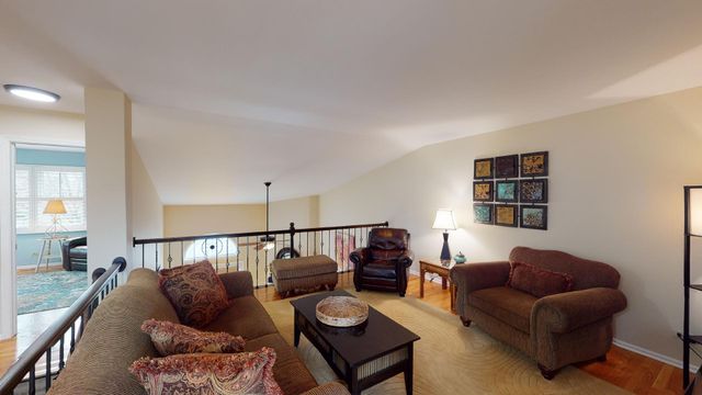 10661 Hollow Tree Road, Orland Park, IL 60462