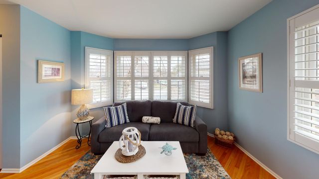 10661 Hollow Tree Road, Orland Park, IL 60462