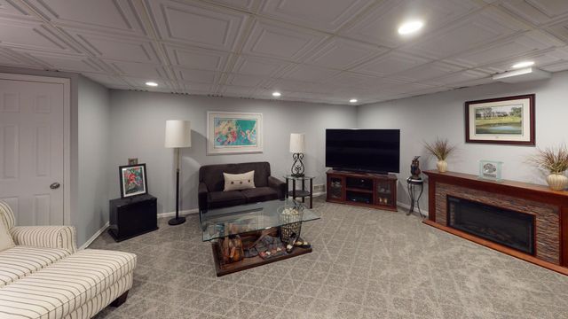 10661 Hollow Tree Road, Orland Park, IL 60462