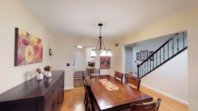 10661 Hollow Tree Road, Orland Park, IL 60462