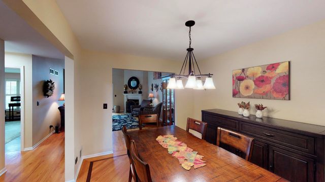 10661 Hollow Tree Road, Orland Park, IL 60462