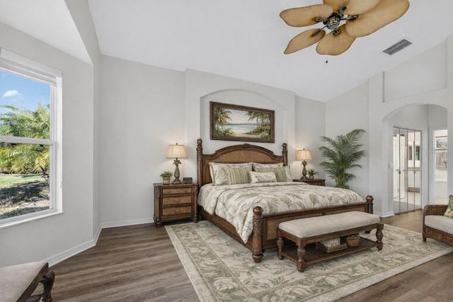 6502 42ND STREET E, Sarasota, FL 34243