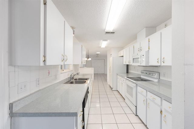 6511 SW 85TH STREET, Ocala, FL 34476