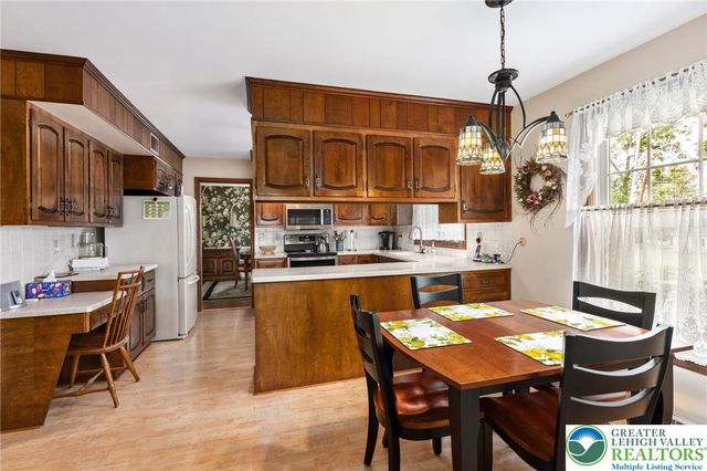 922 Wedgewood Road, Hanover Twp, PA 18017