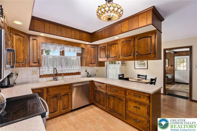 922 Wedgewood Road, Hanover Twp, PA 18017