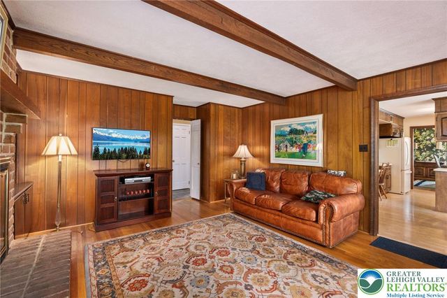 922 Wedgewood Road, Hanover Twp, PA 18017