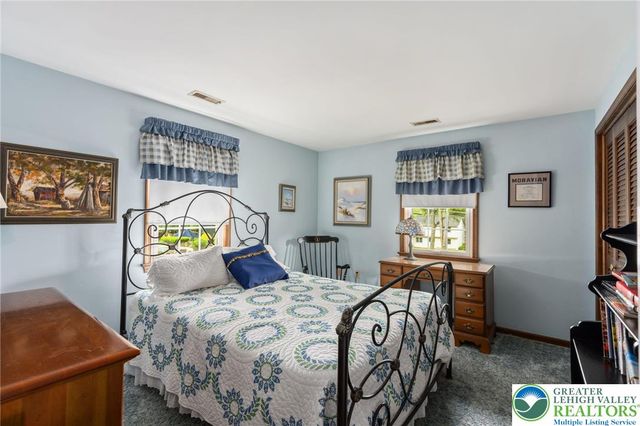 922 Wedgewood Road, Hanover Twp, PA 18017