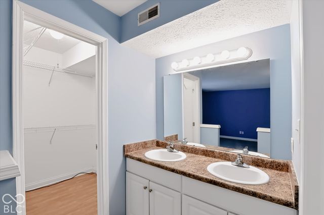 6408 Muirfield Way, Indianapolis, IN 46237