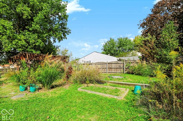6408 Muirfield Way, Indianapolis, IN 46237