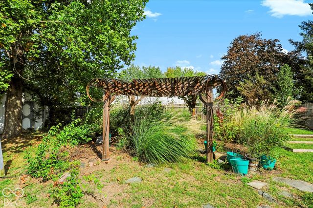 6408 Muirfield Way, Indianapolis, IN 46237