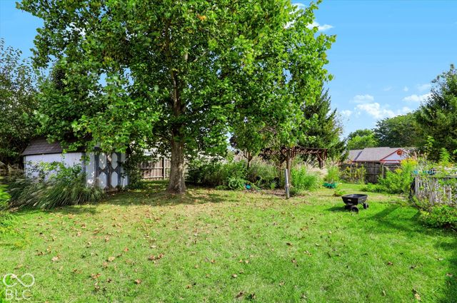 6408 Muirfield Way, Indianapolis, IN 46237