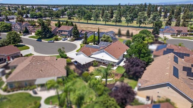 103 W Polson Avenue, Clovis, CA 93612