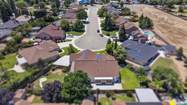 103 W Polson Avenue, Clovis, CA 93612
