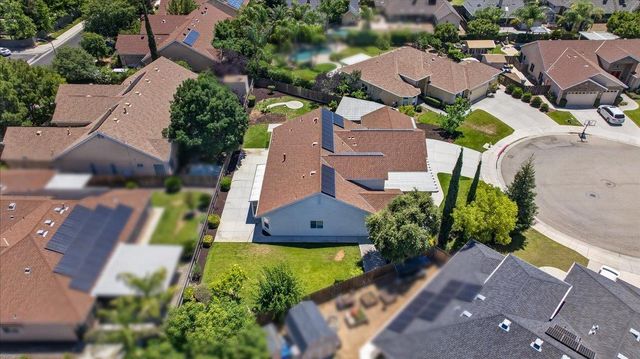 103 W Polson Avenue, Clovis, CA 93612