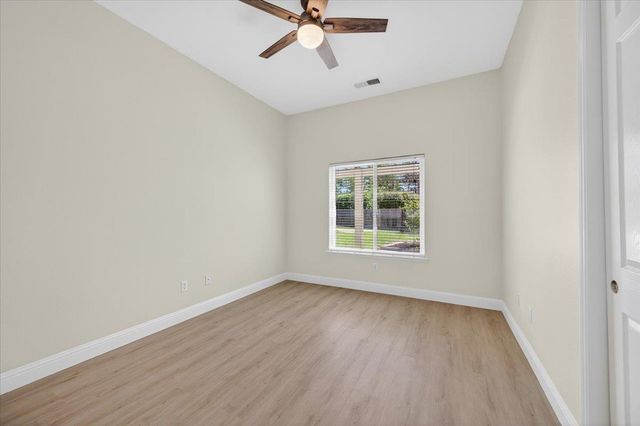 103 W Polson Avenue, Clovis, CA 93612