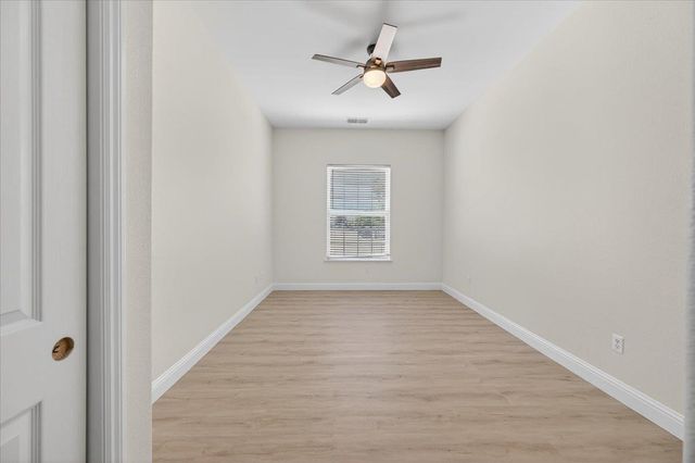 103 W Polson Avenue, Clovis, CA 93612