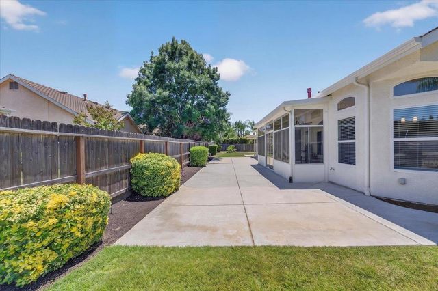 103 W Polson Avenue, Clovis, CA 93612