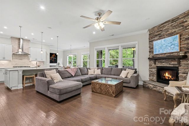 113 Cross Current Lane, Belmont, NC 28012