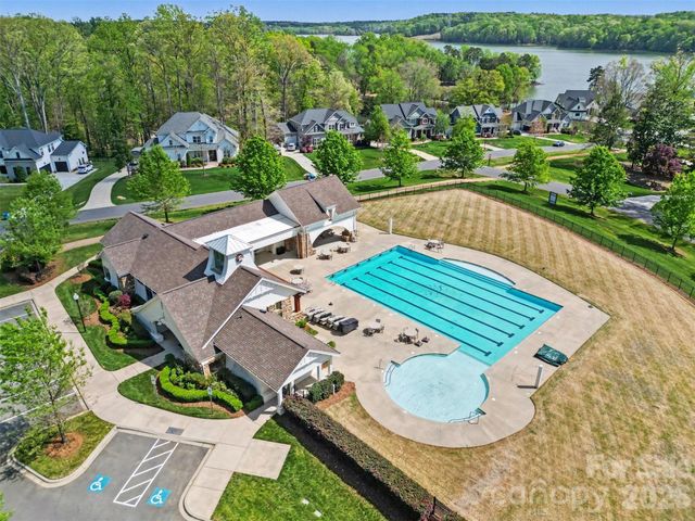 113 Cross Current Lane, Belmont, NC 28012