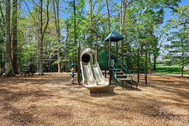 113 Cross Current Lane, Belmont, NC 28012