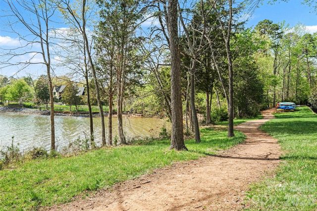 113 Cross Current Lane, Belmont, NC 28012