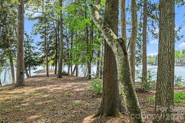 113 Cross Current Lane, Belmont, NC 28012