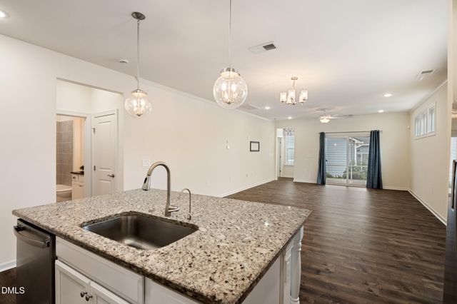 6434 Crown Parkway 65, Durham, NC 27703