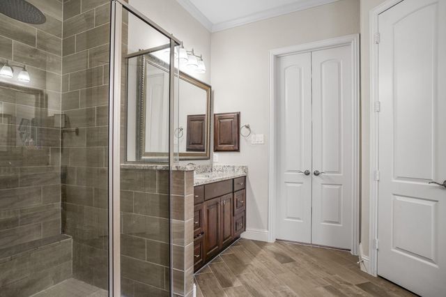 5811 Willow Park Terrace Lane, Houston, TX 77365