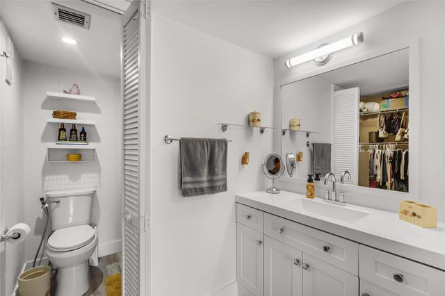 1719 Whitehall Drive 406, Davie, FL 33324