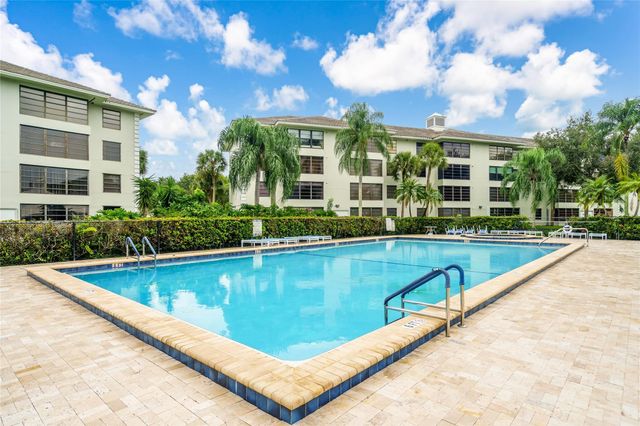 1719 Whitehall Drive 406, Davie, FL 33324