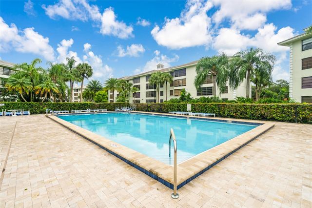 1719 Whitehall Drive 406, Davie, FL 33324