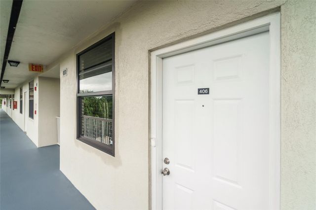 1719 Whitehall Drive 406, Davie, FL 33324