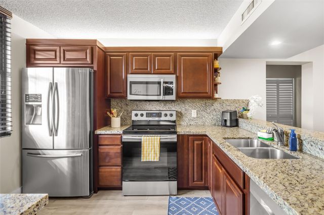 1719 Whitehall Drive 406, Davie, FL 33324