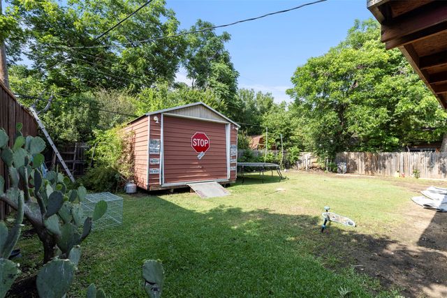 2211 Cloverdale Street, Arlington, TX 76010