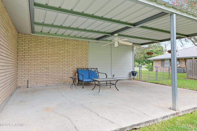 132 Kentwood Drive, Carencro, LA 70520