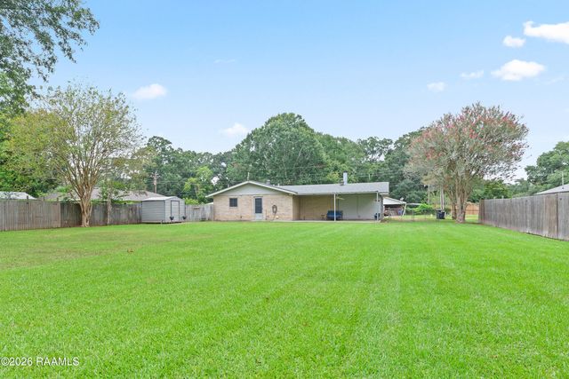 132 Kentwood Drive, Carencro, LA 70520