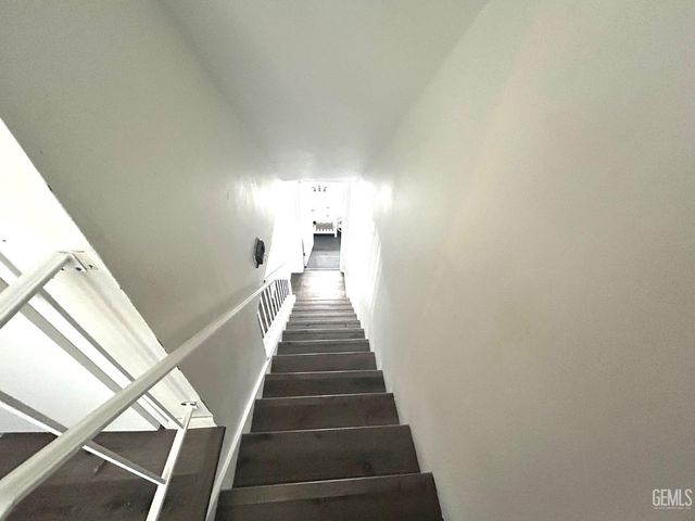 3333 El Encanto Court 22, Bakersfield, CA 93301