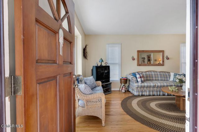 1936 N Rose Street, Burbank, CA 91505