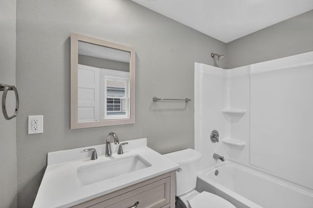 2401 N Boonville Avenue, Springfield, MO 65803
