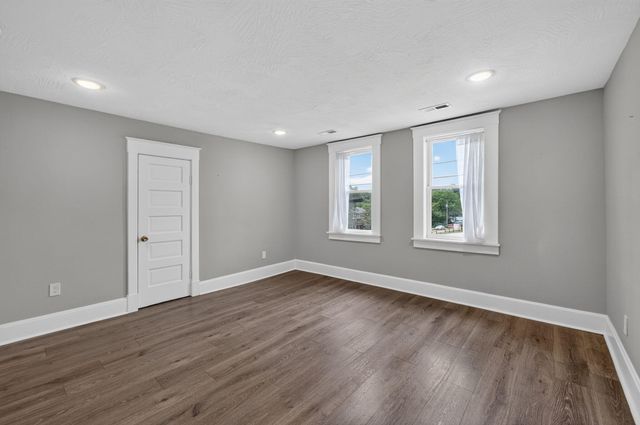 2401 N Boonville Avenue, Springfield, MO 65803